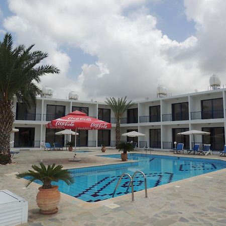 West End Hotel Peyia Ngoại thất bức ảnh