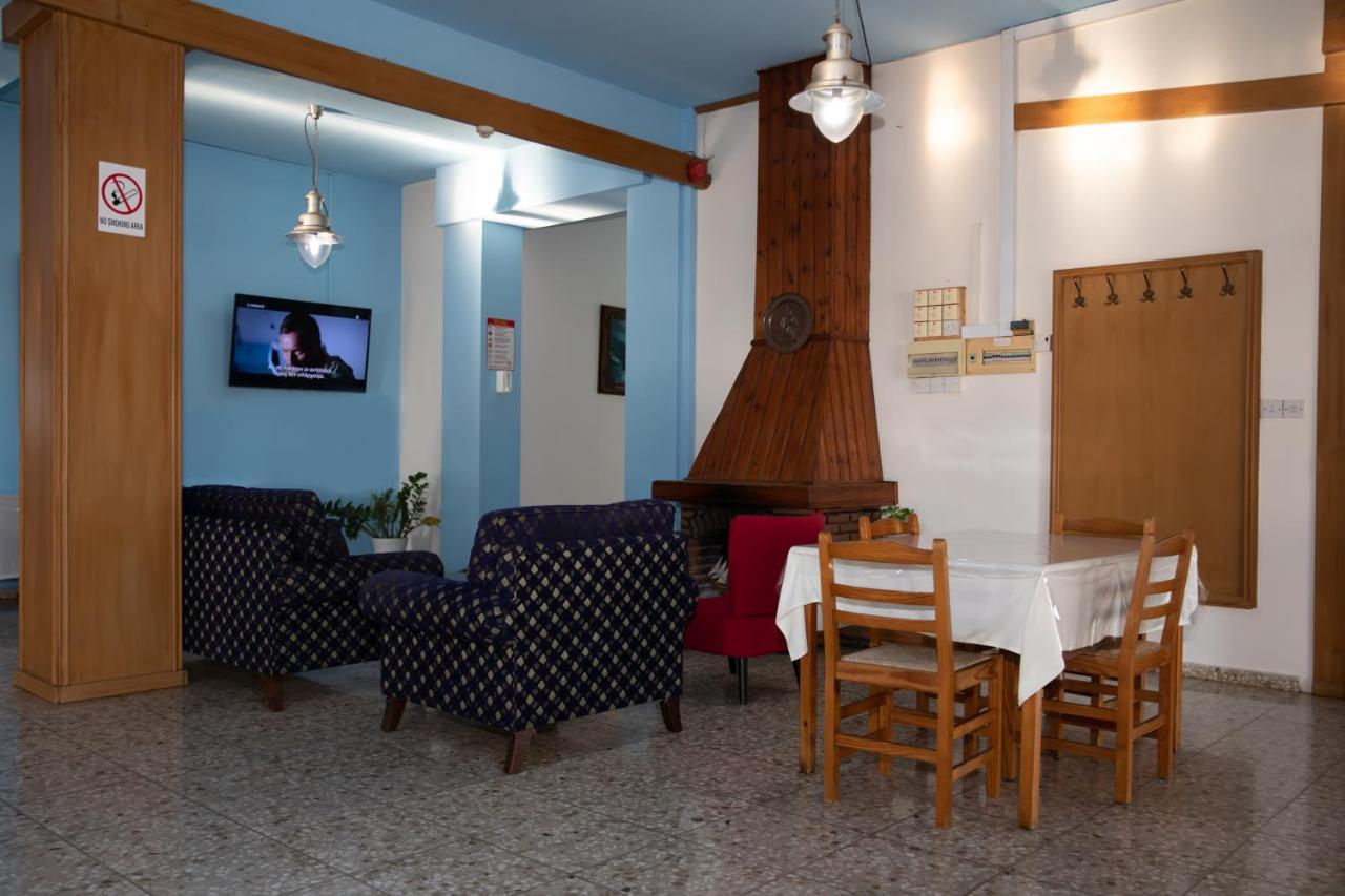 West End Hotel Peyia Ngoại thất bức ảnh