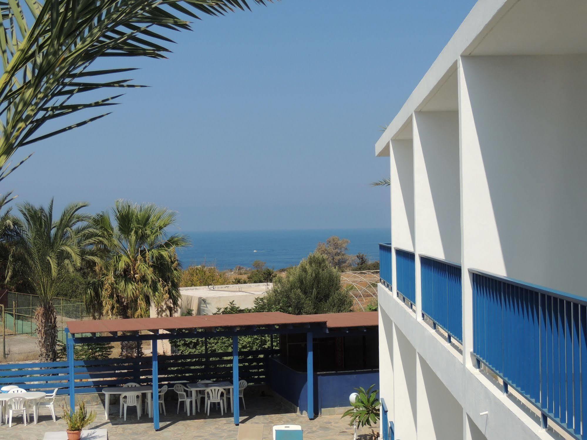 West End Hotel Peyia Ngoại thất bức ảnh
