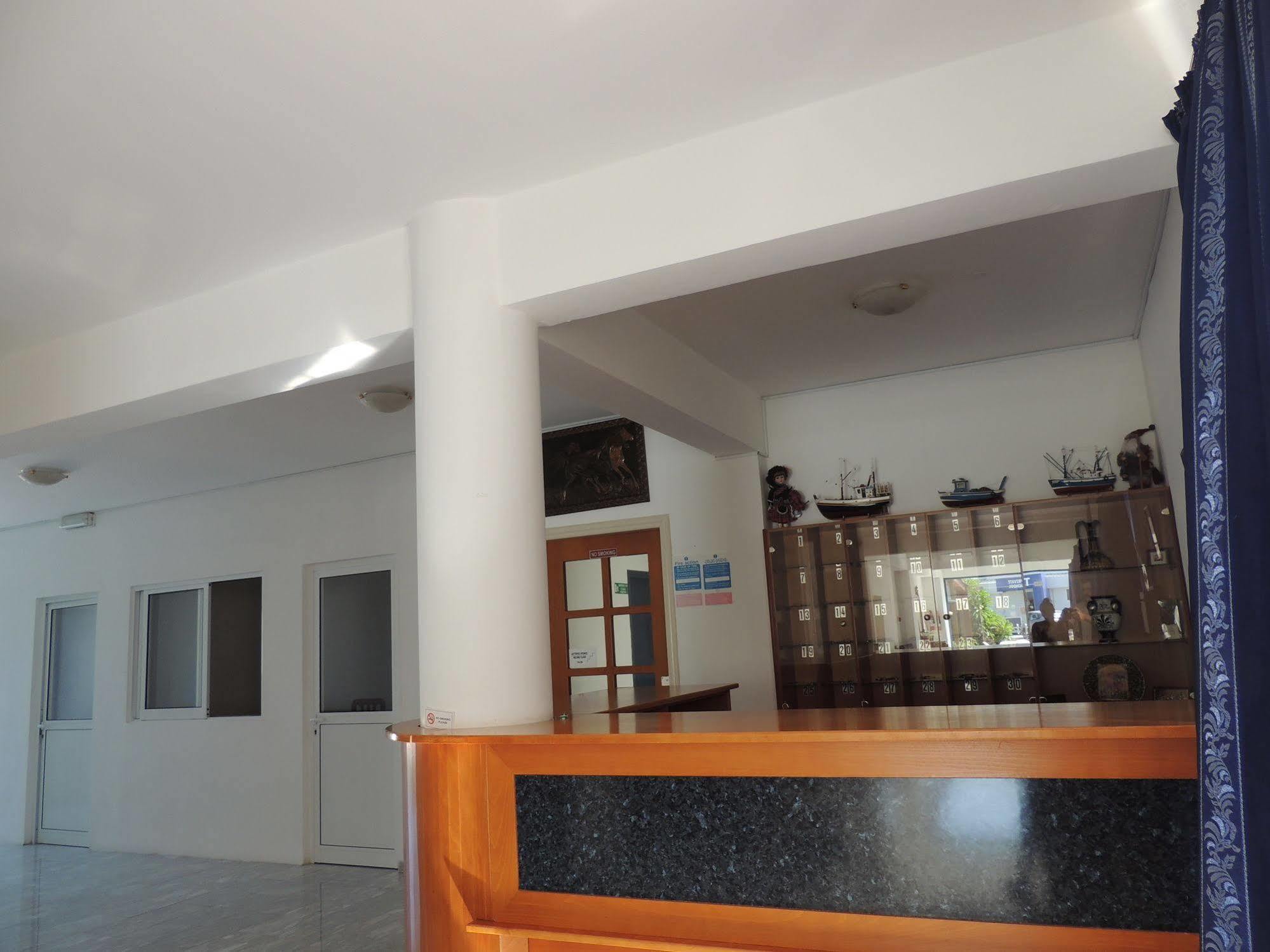 West End Hotel Peyia Ngoại thất bức ảnh